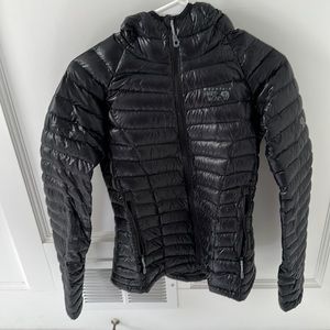 Mountain hardwear down coat